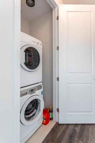 457 Plains Road E|Unit #405, Burlington, ON - Indoor Photo Showing Laundry Room