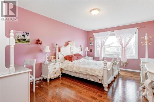 37 Quarry Ridge Drive, Orleans, ON - Indoor Photo Showing Bedroom