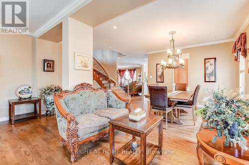 37 Quarry Ridge Drive, Ottawa, ON - Indoor Photo Showing Living Room