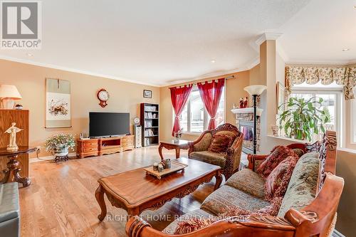 37 Quarry Ridge Drive, Ottawa, ON - Indoor Photo Showing Living Room