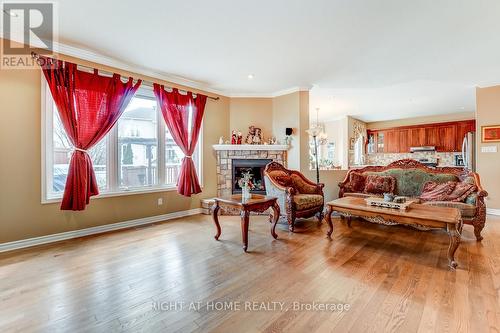 37 Quarry Ridge Drive, Ottawa, ON - Indoor Photo Showing Dining Room