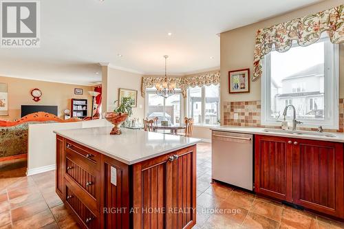 37 Quarry Ridge Drive, Ottawa, ON - Indoor Photo Showing Kitchen