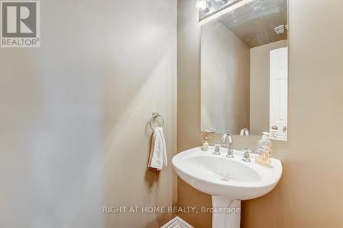 37 Quarry Ridge Drive, Ottawa, ON - Indoor Photo Showing Bathroom