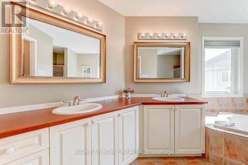 37 Quarry Ridge Drive, Ottawa, ON - Indoor Photo Showing Bathroom