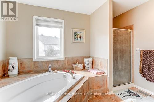 37 Quarry Ridge Drive, Ottawa, ON - Indoor Photo Showing Bathroom