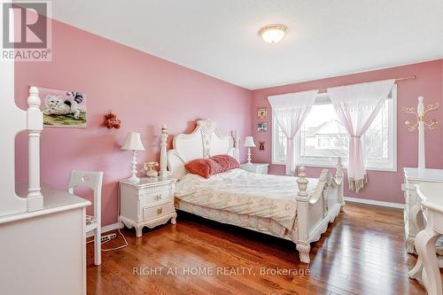 37 Quarry Ridge Drive, Ottawa, ON - Indoor Photo Showing Bedroom