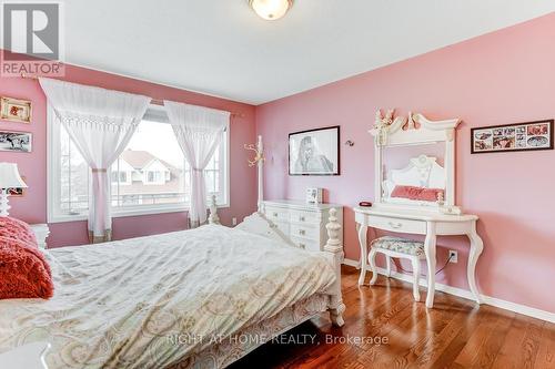 37 Quarry Ridge Drive, Ottawa, ON - Indoor Photo Showing Bedroom