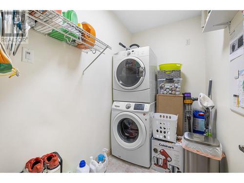 2770 Auburn Road Unit# 202, West Kelowna, BC - Indoor Photo Showing Laundry Room