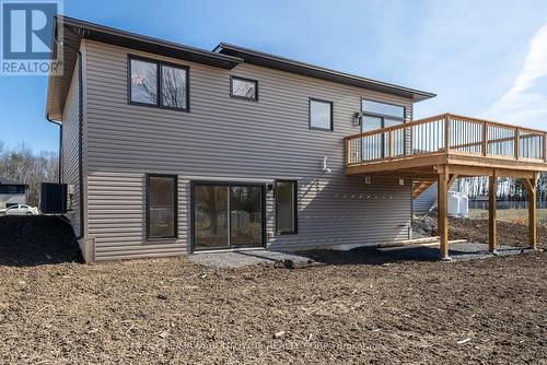 170 Michael'S Way, Prince Edward County, ON - Outdoor With Exterior