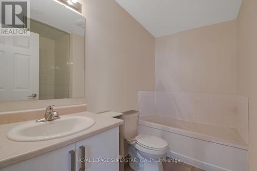 #119 -1 Beckenrose Court Crt, Brampton, ON - Indoor Photo Showing Bathroom