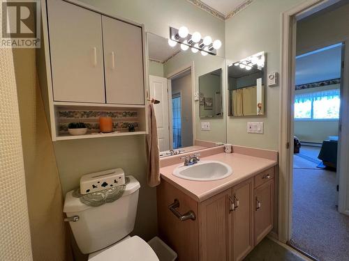 8905 Pineo Court Unit# 306, Summerland, BC - Indoor Photo Showing Bathroom