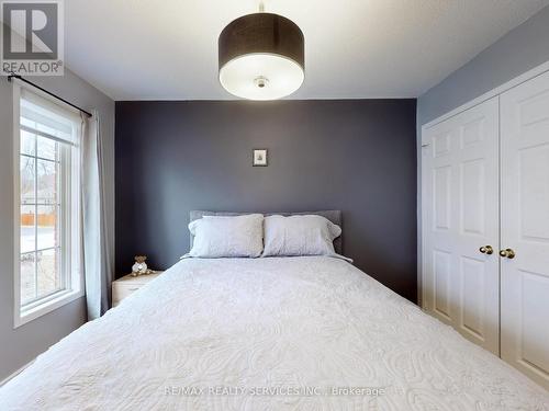 10 Bush Crescent, Wasaga Beach, ON - Indoor Photo Showing Bedroom