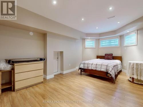 10 Bush Crescent, Wasaga Beach, ON - Indoor Photo Showing Bedroom
