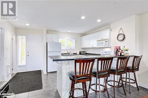 505 Oxbow Cres, Collingwood, ON - Indoor Photo Showing Kitchen