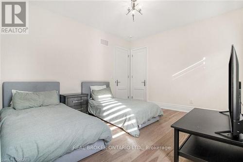 2337 Charles Cornwall Road, Oakville, ON - Indoor Photo Showing Bedroom