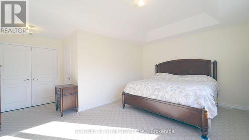 14 Fieldstone Lane Avenue, Caledon, ON - Indoor Photo Showing Bedroom