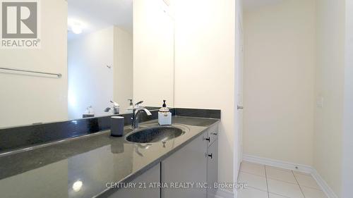 14 Fieldstone Lane Avenue, Caledon, ON - Indoor Photo Showing Bathroom