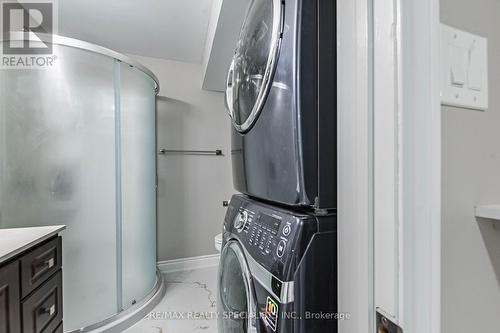 94 Robert Parkinson Drive, Brampton, ON - Indoor Photo Showing Laundry Room