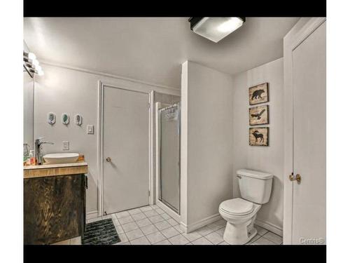 Bathroom - 118 Ch. Des Ormes, Saint-Adolphe-D'Howard, QC - Indoor Photo Showing Bathroom