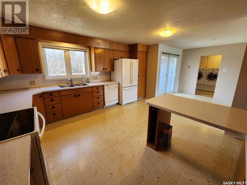 720 Stella Street, Grenfell, SK - Indoor Photo Showing Kitchen With Double Sink