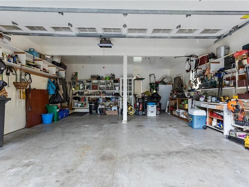 784 Woodcreek Dr, North Saanich, BC - Indoor Photo Showing Garage
