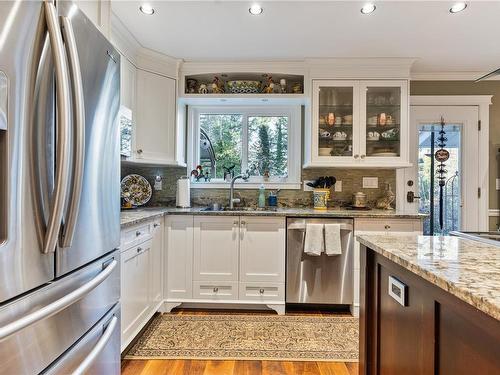 784 Woodcreek Dr, North Saanich, BC - Indoor Photo Showing Kitchen With Upgraded Kitchen