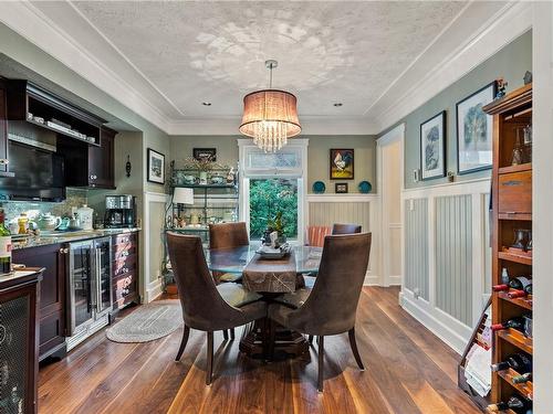 784 Woodcreek Dr, North Saanich, BC - Indoor Photo Showing Dining Room