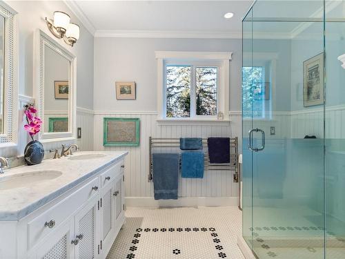 784 Woodcreek Dr, North Saanich, BC - Indoor Photo Showing Bathroom