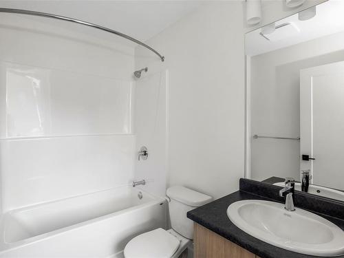 829 Tomack Loop, Langford, BC - Indoor Photo Showing Bathroom