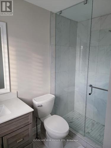 3225 Bruzan Crescent, Mississauga, ON - Indoor Photo Showing Bathroom