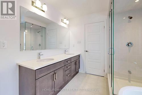15 Sitler Street, Kitchener, ON - Indoor Photo Showing Bathroom