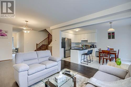 27 Garland Avenue, Cambridge, ON - Indoor Photo Showing Living Room