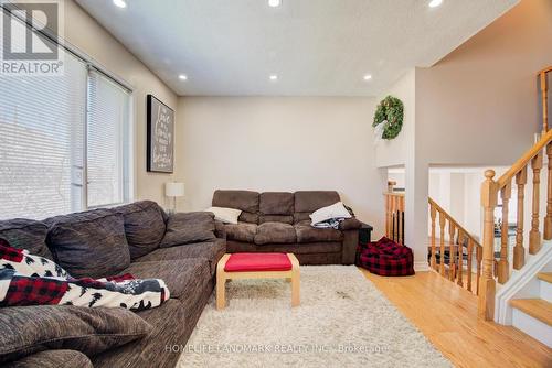 164 Brian Blvd, Hamilton, ON - Indoor Photo Showing Other Room
