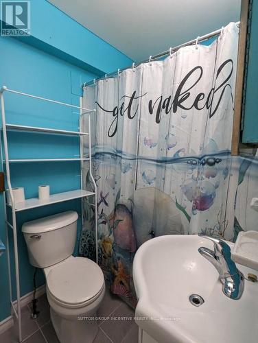 2100 Killarney Beach Rd, Innisfil, ON - Indoor Photo Showing Bathroom