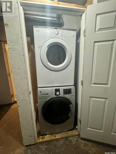 112 O Avenue S, Saskatoon, SK - Indoor Photo Showing Laundry Room