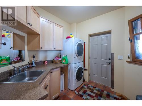 7015 Indian Rock Road, Naramata, BC - Indoor Photo Showing Laundry Room
