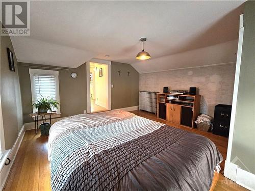 64 Abbott Street, Brockville, ON - Indoor Photo Showing Bedroom