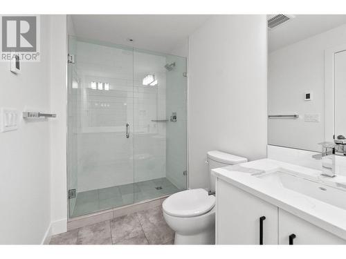 3434 Mckinley Beach Drive Unit# 108, Kelowna, BC - Indoor Photo Showing Bathroom