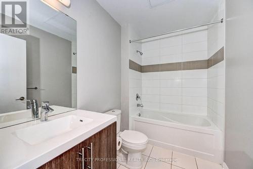 #306 -85 Duke St W, Kitchener, ON - Indoor Photo Showing Bathroom