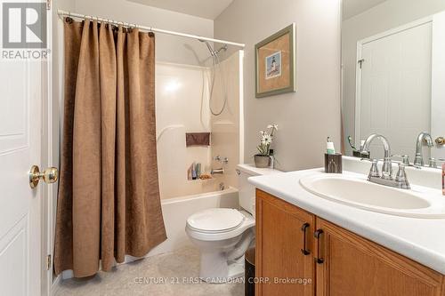 43 - 325 Lighthouse Road, London, ON - Indoor Photo Showing Bathroom