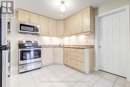 #W/O Bsm -310 Golden Forest Rd, Vaughan, ON - Indoor Photo Showing Kitchen With Stainless Steel Kitchen With Upgraded Kitchen