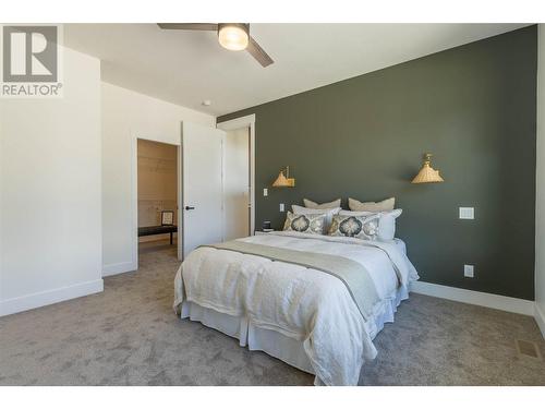 2321 Okanagan Avenue Ne, Salmon Arm, BC - Indoor Photo Showing Bedroom