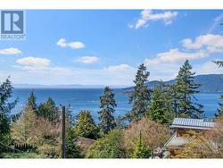 5215 KEITH ROAD  West Vancouver, BC V7W 2M9