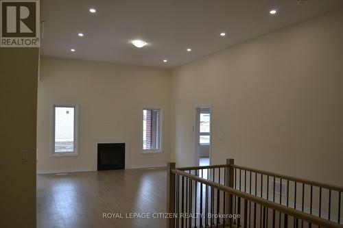 10 Lawson Ave, Kawartha Lakes, ON - Indoor Photo Showing Other Room