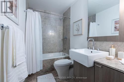 #3507 -88 Blue Jays Way, Toronto, ON - Indoor Photo Showing Bathroom