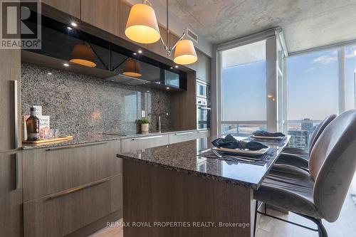 #3507 -88 Blue Jays Way, Toronto, ON - Indoor Photo Showing Kitchen With Upgraded Kitchen