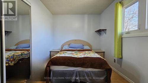 Main - 44 Loradeen Crescent, Toronto, ON - Indoor Photo Showing Bedroom