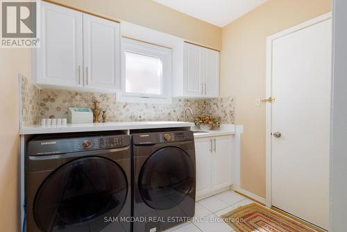 4424 Grassland Cres, Mississauga, ON - Indoor Photo Showing Laundry Room
