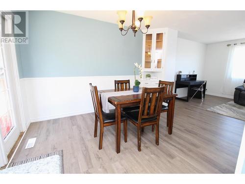 211 Crysdale Drive, Mackenzie, BC - Indoor Photo Showing Dining Room