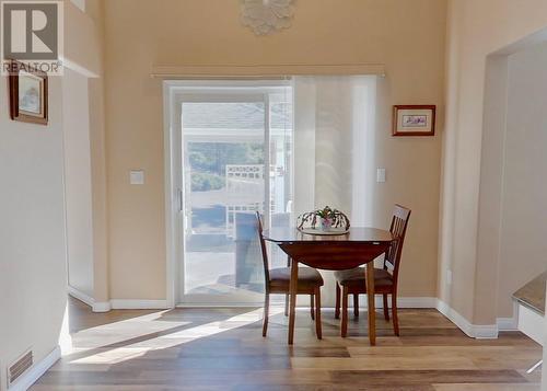 107 Eagle Drive, Kaleden, BC - Indoor Photo Showing Dining Room